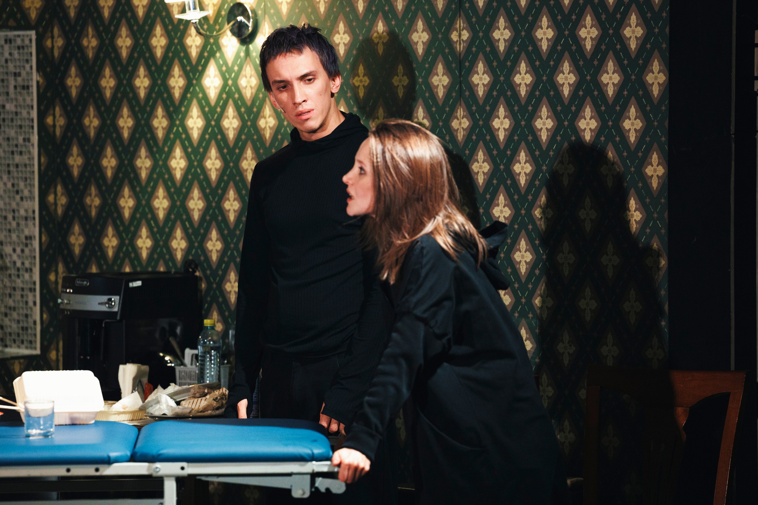 Лев Мышкин — Алексей Кормилкин, Настасья — Татьяна Ишматова. Сцена из спектакля «Идиот»