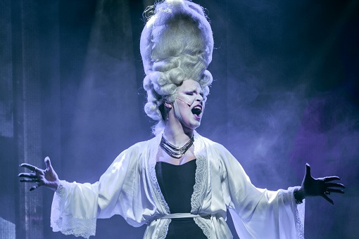 Открываем большую распродажу к Международному дню театра