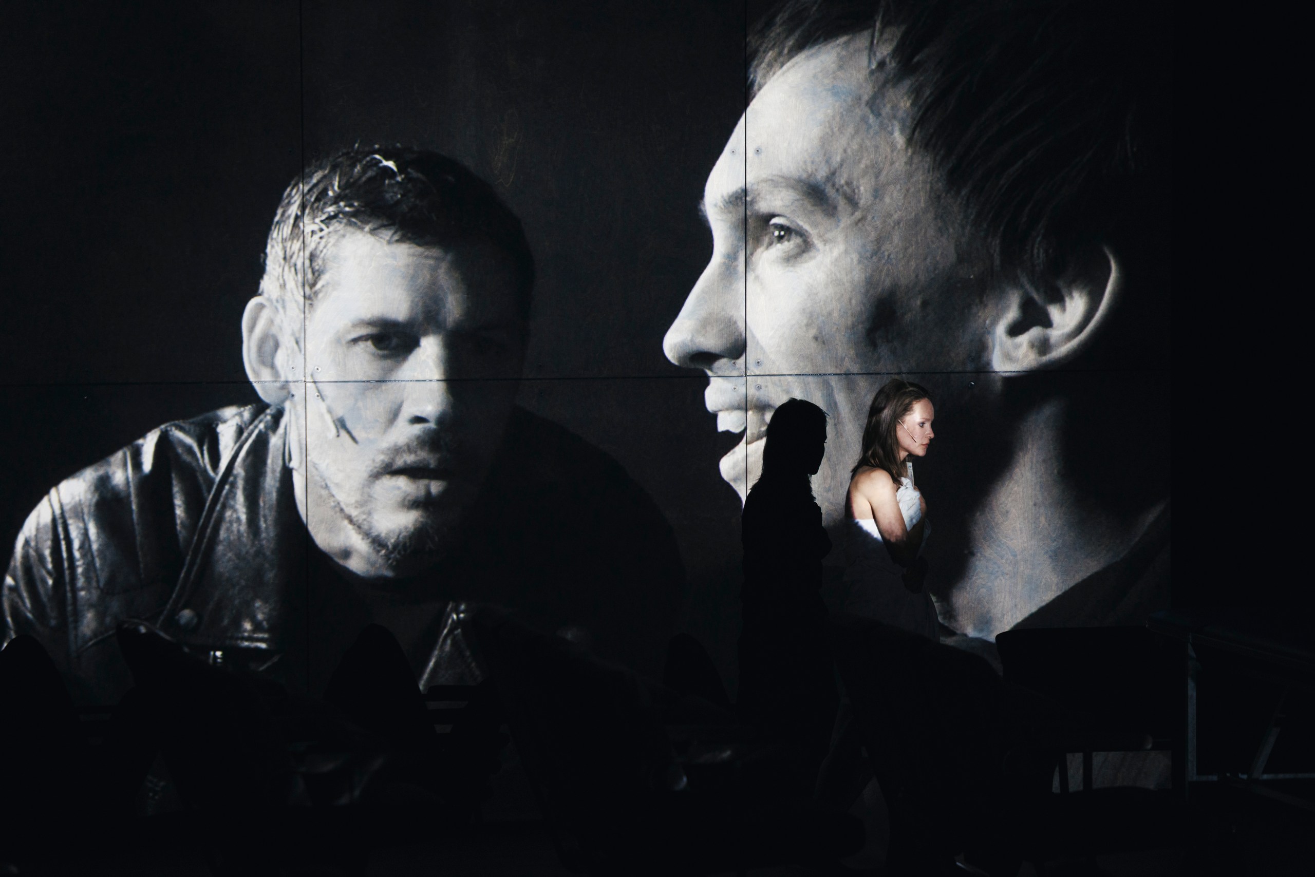 Лев Мышкин — Алексей Кормилкин, Парфен Рогожин — Антон Падерин Сцена из спектакля «Идиот»